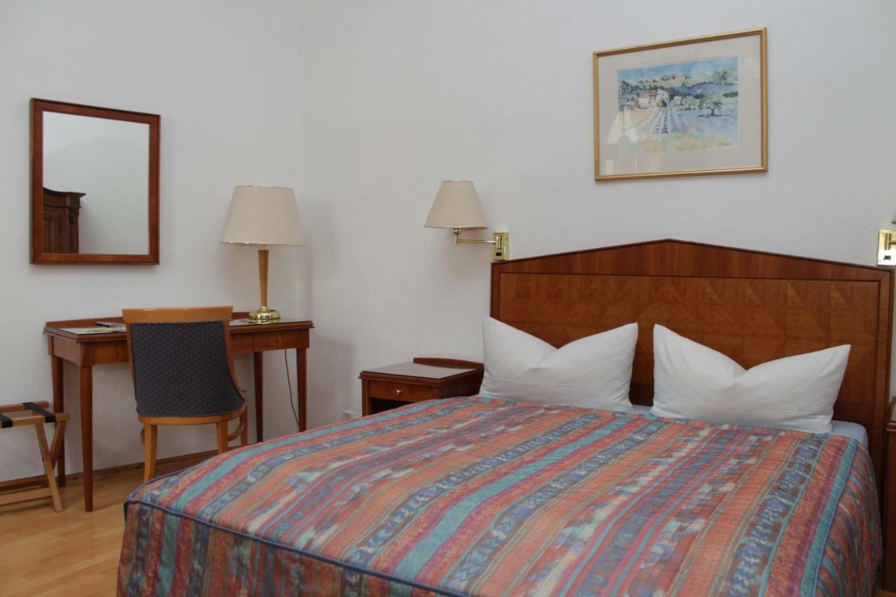 Weinkeller Woelk Hotel เนาม์บวร์ก ภายนอก รูปภาพ